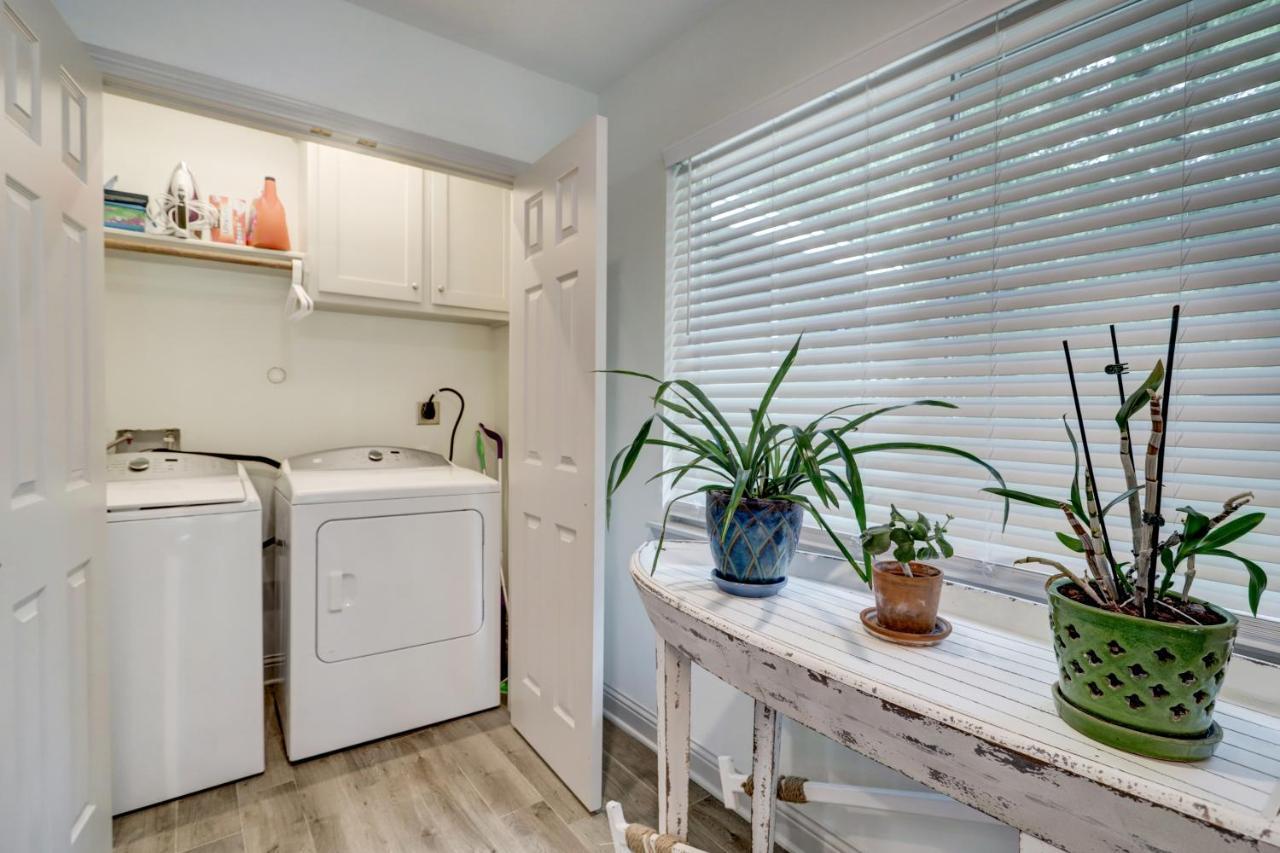 Kingwood Cottage - 10 Mins From Iah - Lake Front Humble Εξωτερικό φωτογραφία